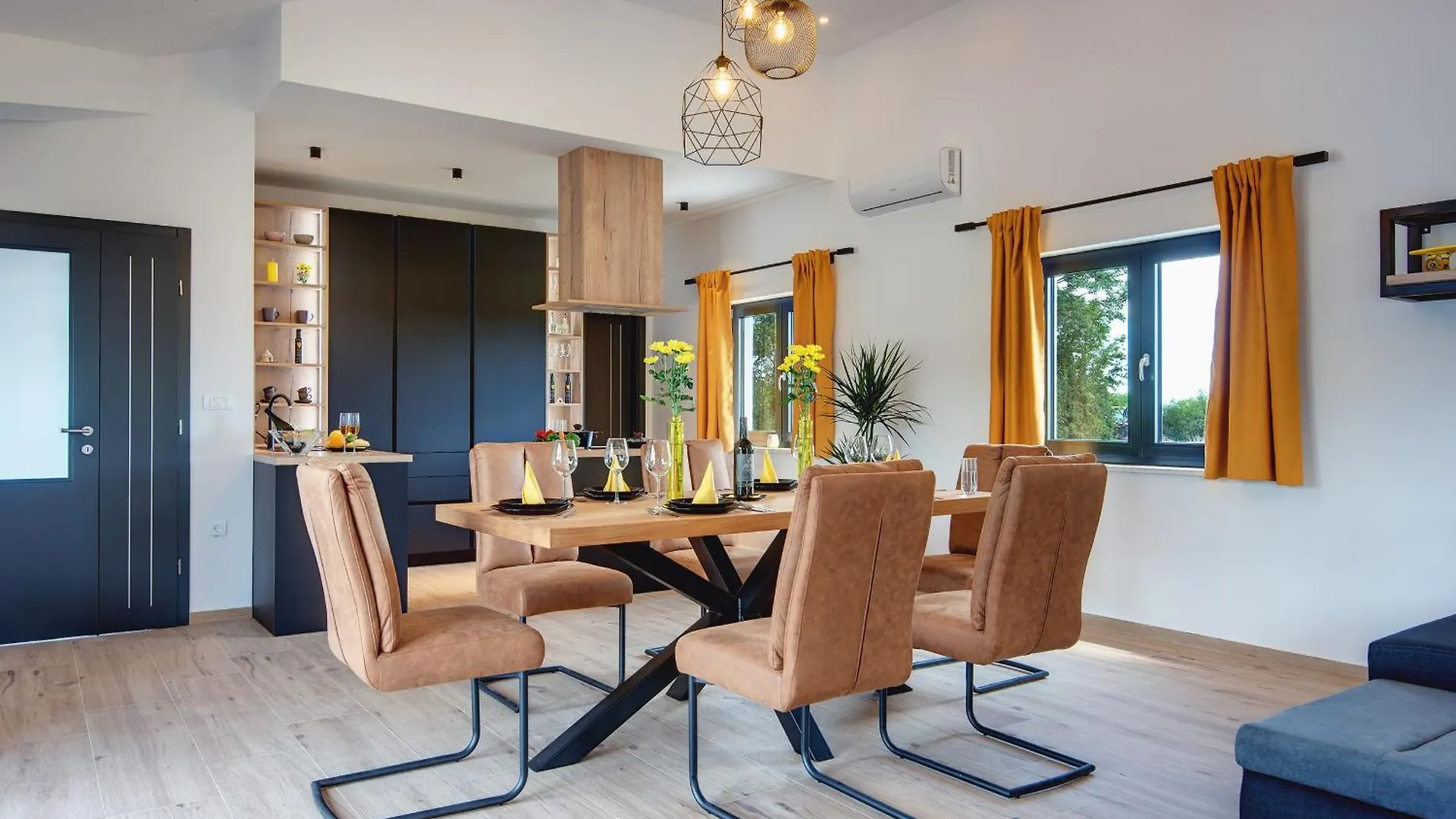 Villa Radola Residence Only 3 Km From Beach For 6 People With Private Pool & Large Garden Hrboki