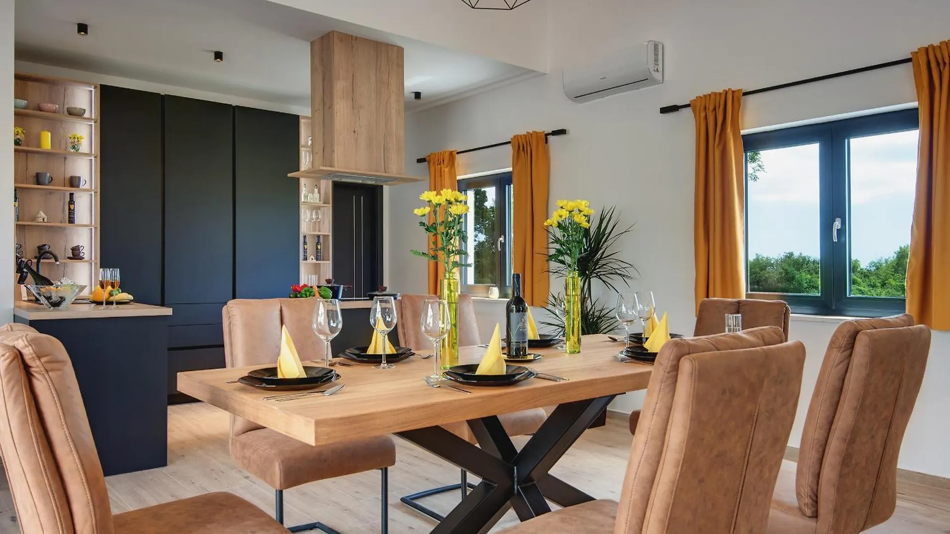 Villa Radola Residence Only 3 Km From Beach For 6 People With Private Pool & Large Garden Hrboki 0*,