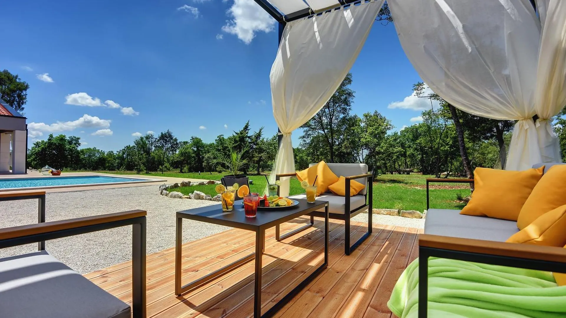 Villa Radola Residence Only 3 Km From Beach For 6 People With Private Pool & Large Garden Hrboki